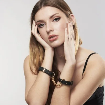 BIJOUX - INDISCRETS MAZE HANDCUFFS BLACK BRACELETS BIJOUX - INDISCRETS MAZE HANDCUFFS BLACK BRACELETS