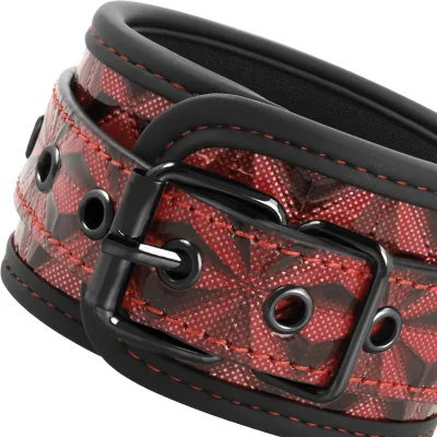 BEGME - RED EDITION PREMIUM HANDCUFFS WITH NEOPRENE LINING BEGME - RED EDITION PREMIUM HANDCUFFS WITH NEOPRENE LINING