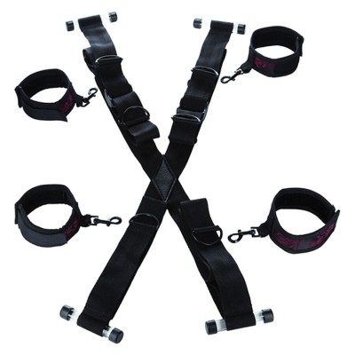 CALEXOTICS - SCANDAL CROSS-SHAPED DOOR HANDCUFFS CALEXOTICS - SCANDAL CROSS-SHAPED DOOR HANDCUFFS